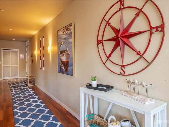2nd image of 2220 W Woodin Avenue #212