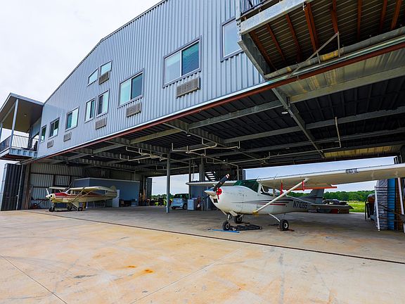 5th image of 15850 Salado Airport Rd #1