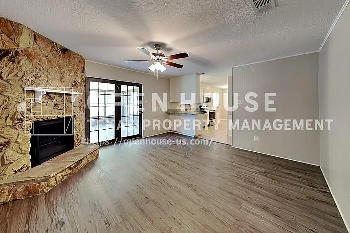 2020 Chattanooga Dr — Photo 6