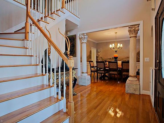 5th image of 6974 Brandi Wood Cir