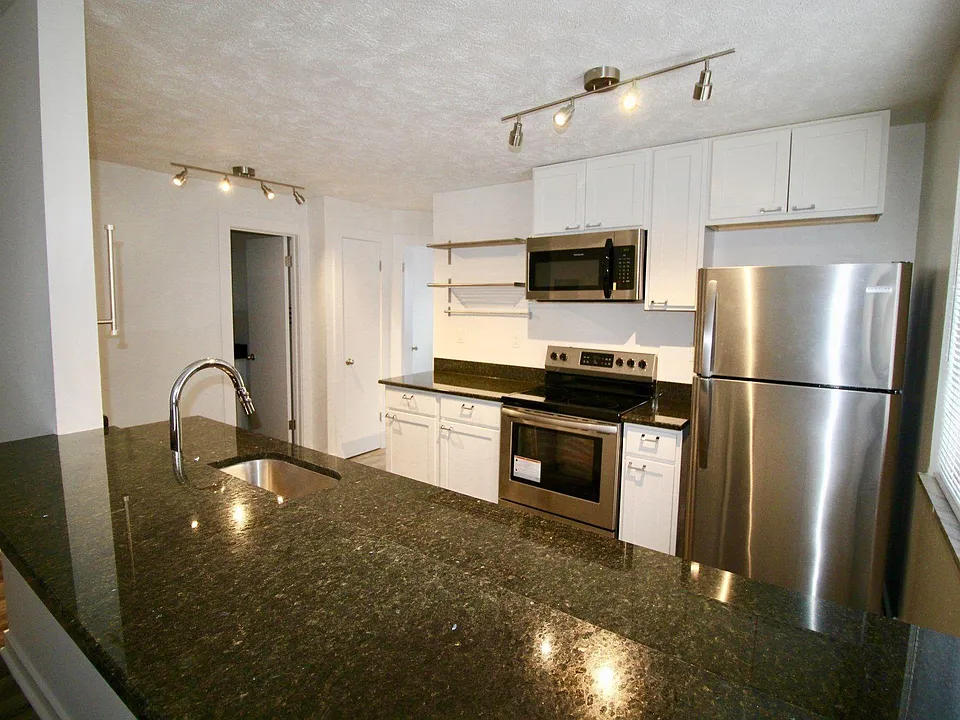 Silver Apartments