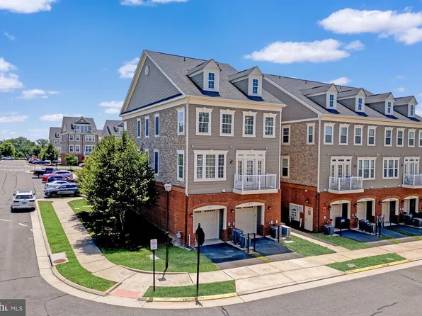 42550 Sunset Ridge Sq, Ashburn, VA 20148