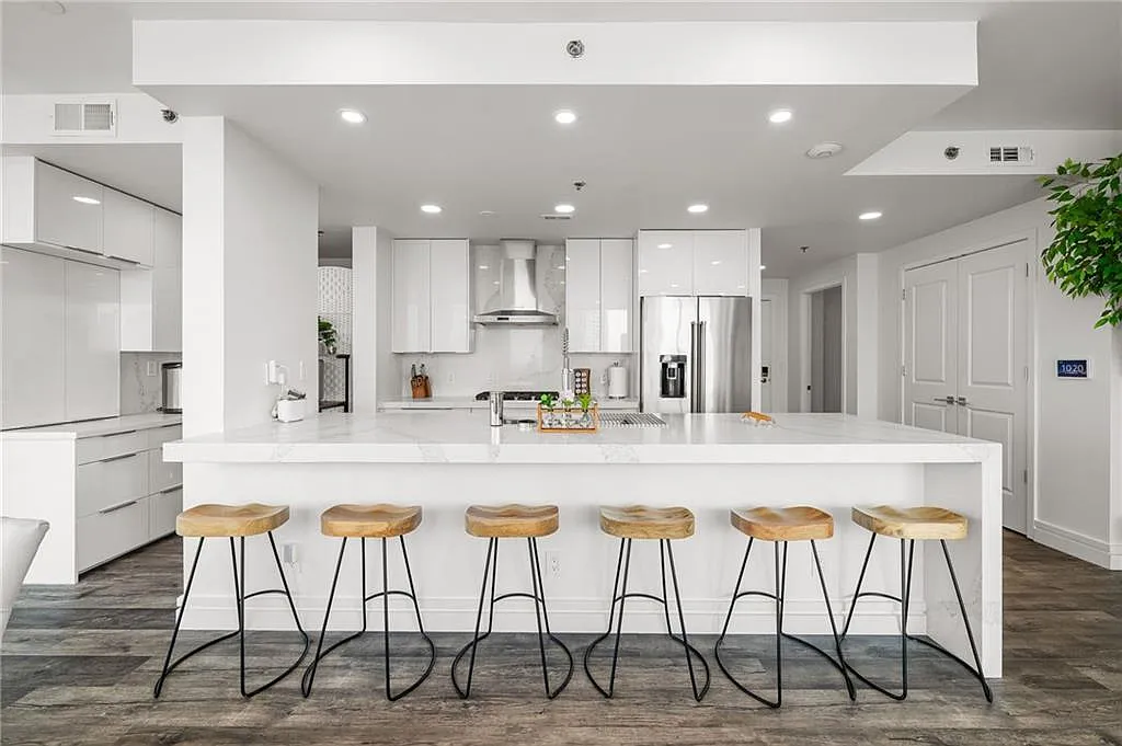 1 bed, 2.5 bath, 1508 sqft, $5,500 — Photo 4