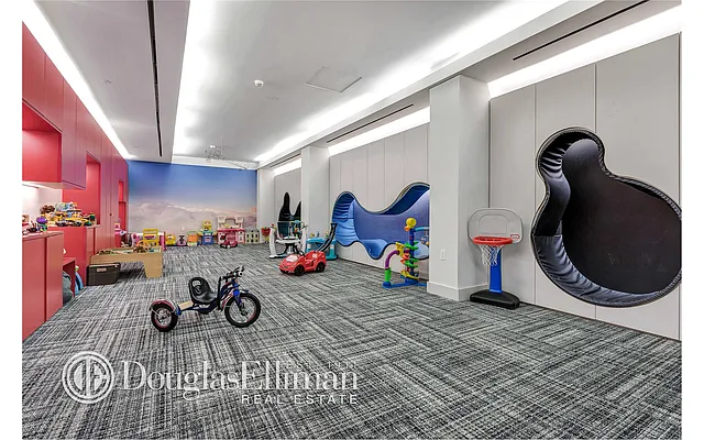 Sold by Douglas Elliman | media 36