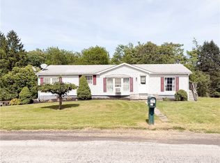 1387 Tope Rd, New Cumberland, WV 26047