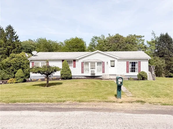 1387 Tope Rd, New Cumberland, WV 26047