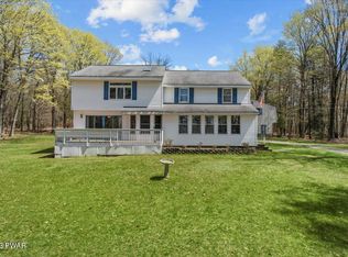 148 Lake Paupack Rd, Greentown, PA 18426