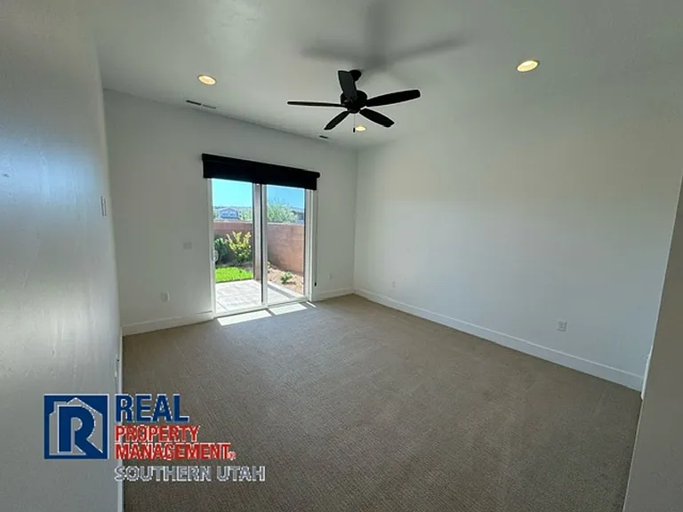 2806 E Church Oak Dr — Photo 7