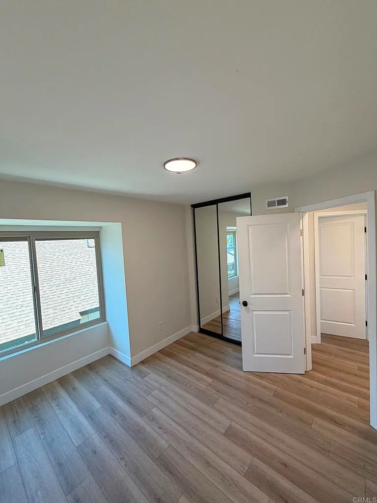 3 bed, 1222 sqft, $3,500 — Photo 2