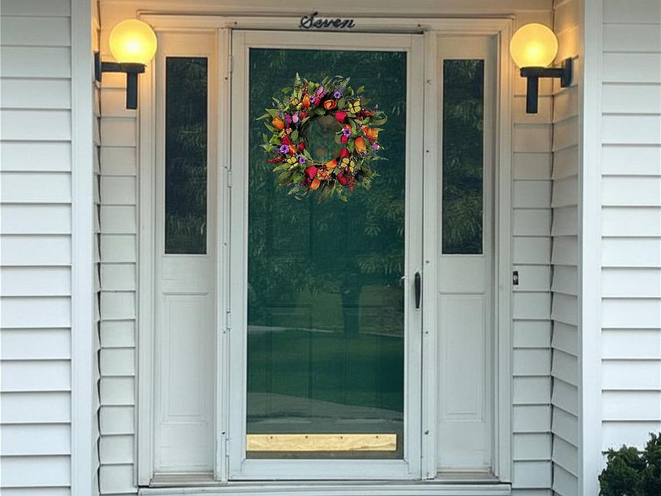 1st image of 7 Teaneck Cir