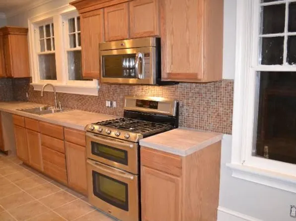 4007 Pine Hill Dr, Jackson, MS 39206