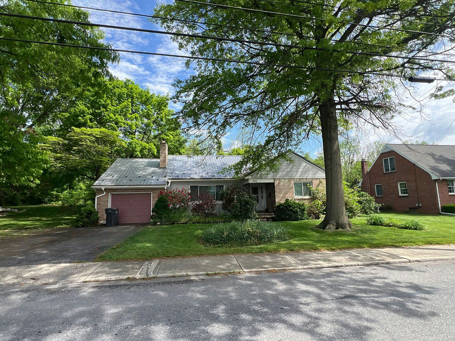 305 Roxbury Rd, Shippensburg, PA 17257 Zillow