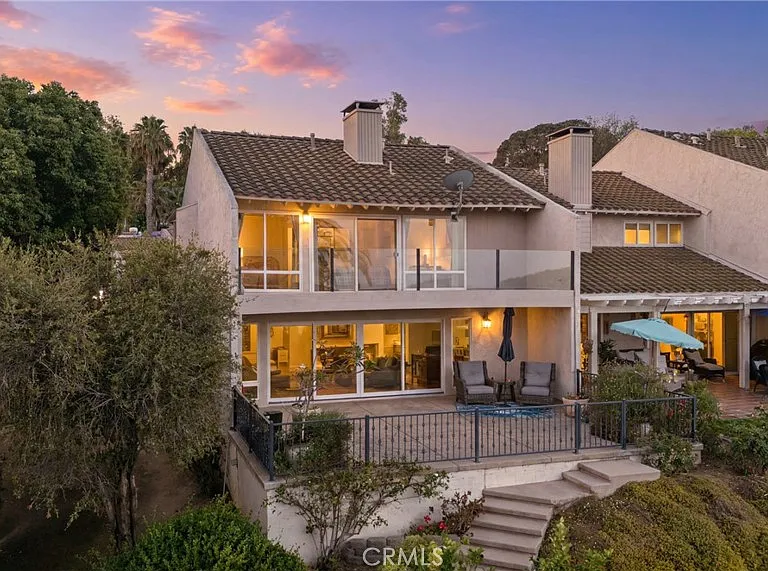 2235 El Capitan Dr — Photo 1