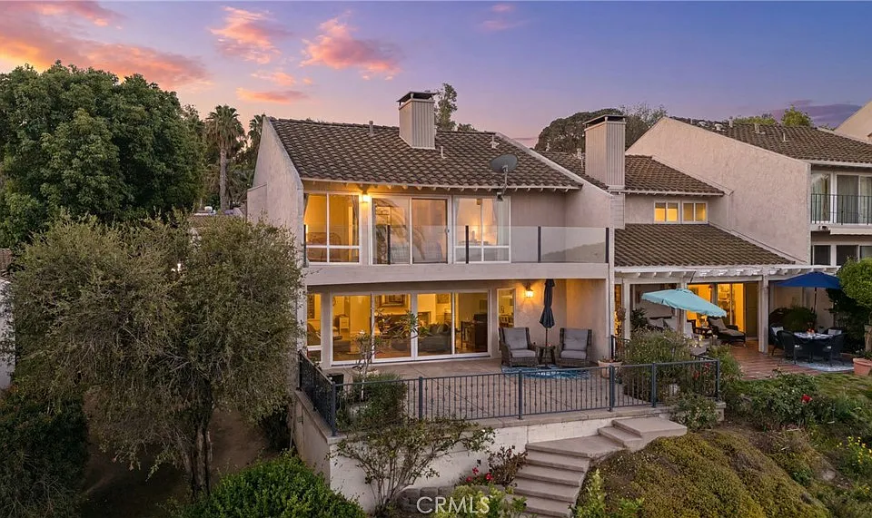 2235 El Capitan Dr