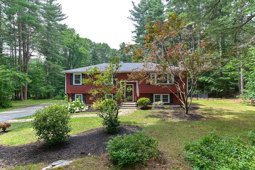 137 Howard St, Northborough, MA 01532 Zillow