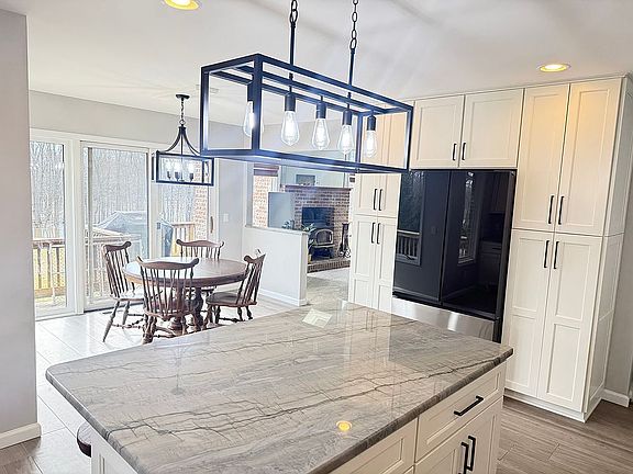 4th image of 6767 Puttygut Rd