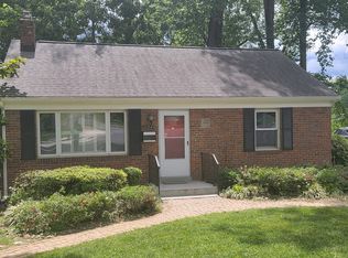 100 Warwick Ave, Fairfax, VA 22030