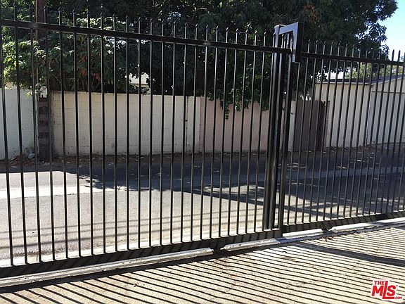 5th image of 14200 Roscoe Blvd