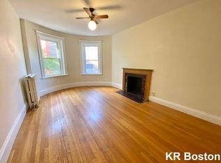 1786 Beacon St #5A, Brookline, MA 02445