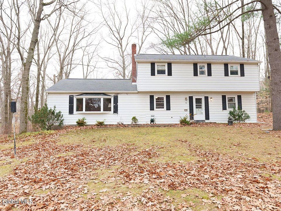 1st image of 14 Tamarack Ln