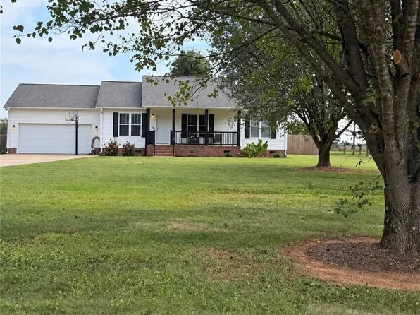 7580 Woodleaf Rd, Woodleaf, NC 27054