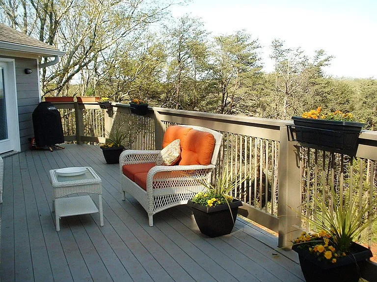 Rear deck