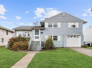 19 Chestnut St, Carteret, NJ 07008