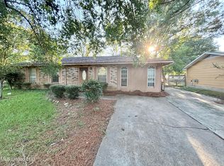 451 3rd Ave, Canton, MS 39046