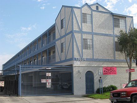 1st image of 13634 Doty Ave APT 14