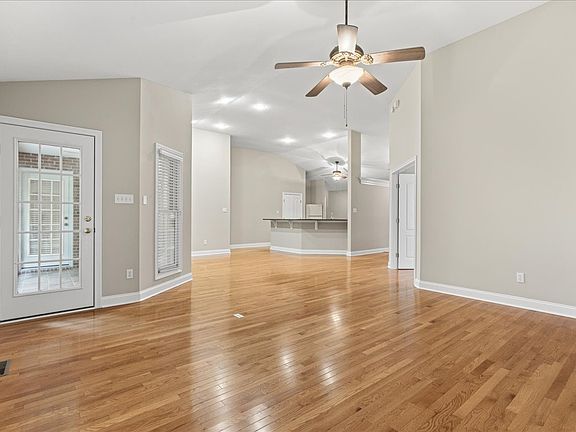 5th image of 1613 Bayou Bend Way