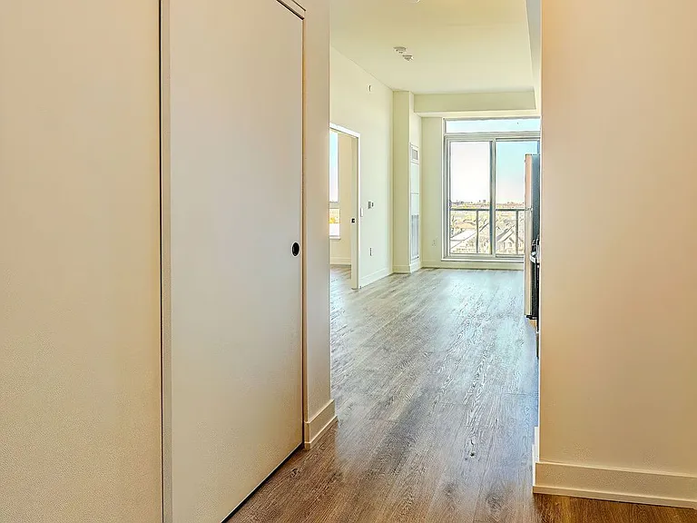 2475 Old Bronte Rd #801 — Photo 3
