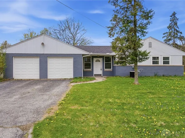 818 Brookwood Dr, Bellefontaine, OH 43311