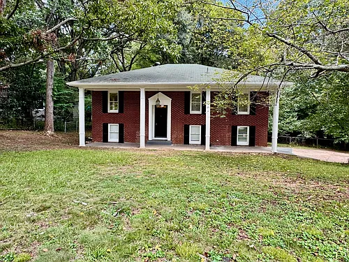 508 Landers Dr SW Photo 1