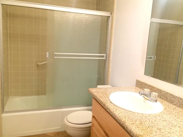 2510 Torrey Pines Rd — Photo 6
