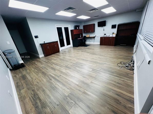 8390 W Flagler St STE 106