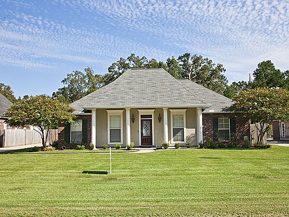 5th image of 8081 Versailles Ave