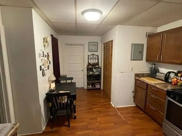 3008 Paulowna Street — Photo 4