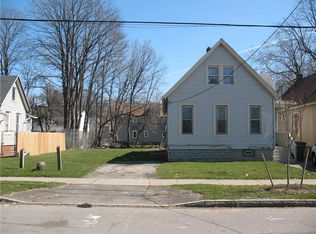 18 Lincoln St, Rochester, NY 14605