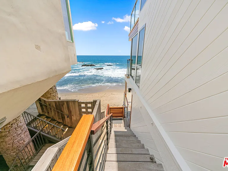 24928 Malibu Rd — Photo 31