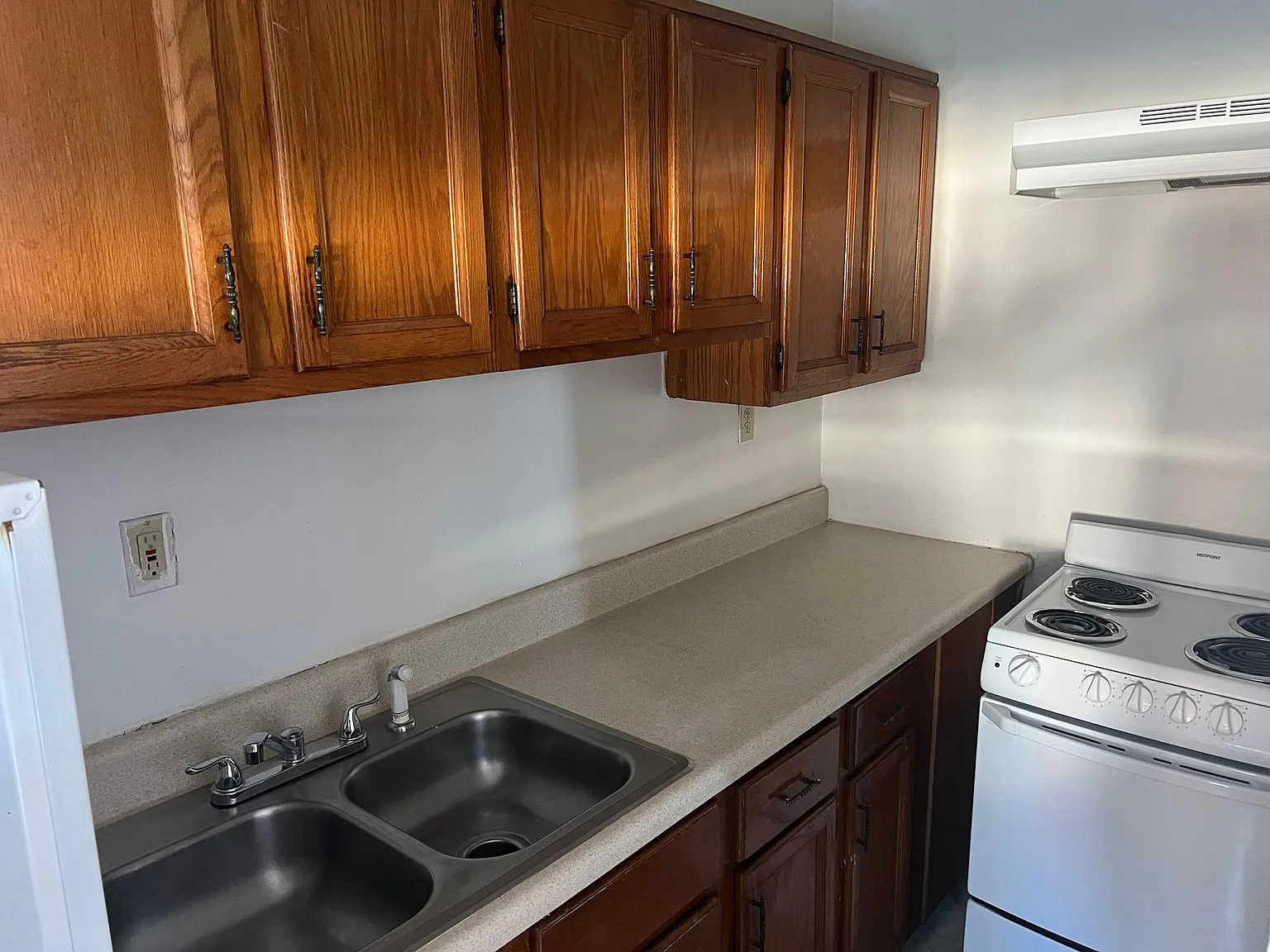 1 bed, 700 sqft, $1,000 — Photo 4