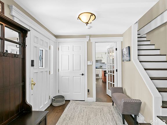 3rd image of 205 Weston Road