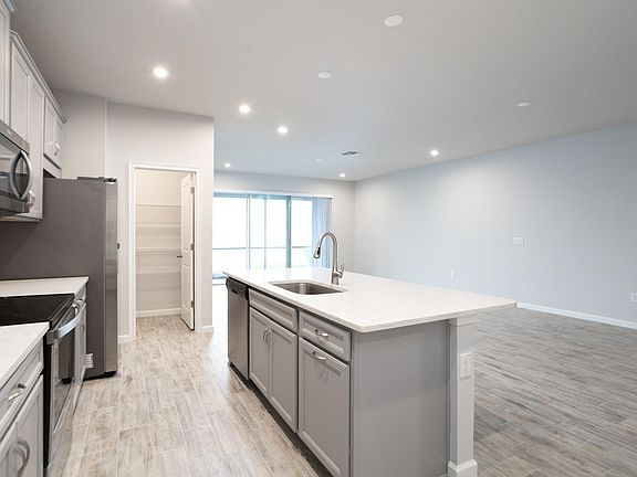 5th image of 2443 Arbor Wind Dr