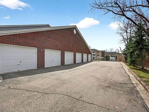 4th image of 3127 Alexander Pl APT 101