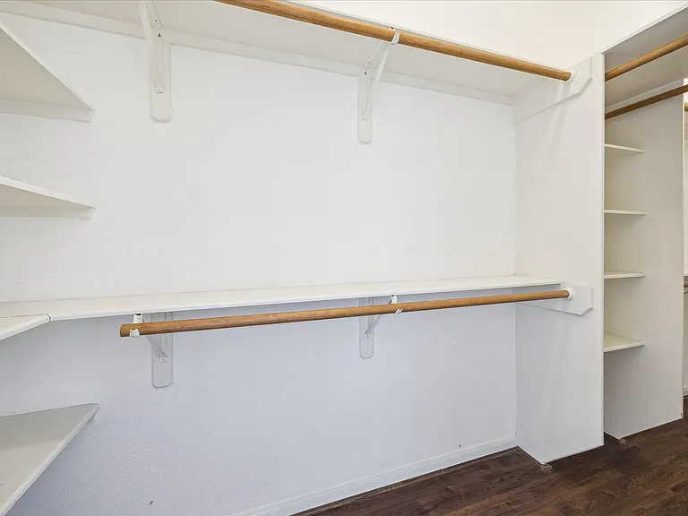 12831 Dove Point Ln — Photo 36