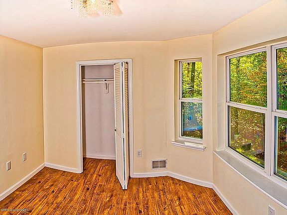 5th image of 109 Moosewood Ln