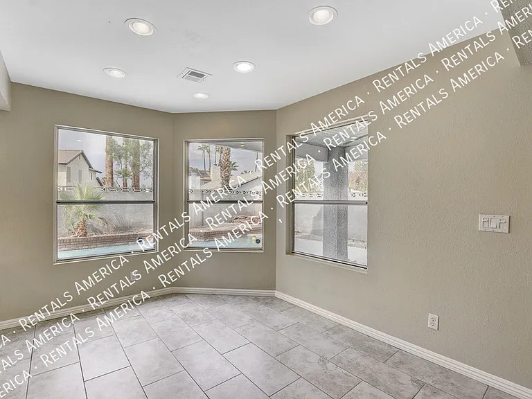 319 Simon Bolivar Dr — Photo 13
