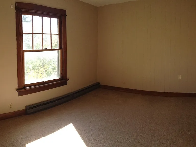 Highland Ave — Photo 12