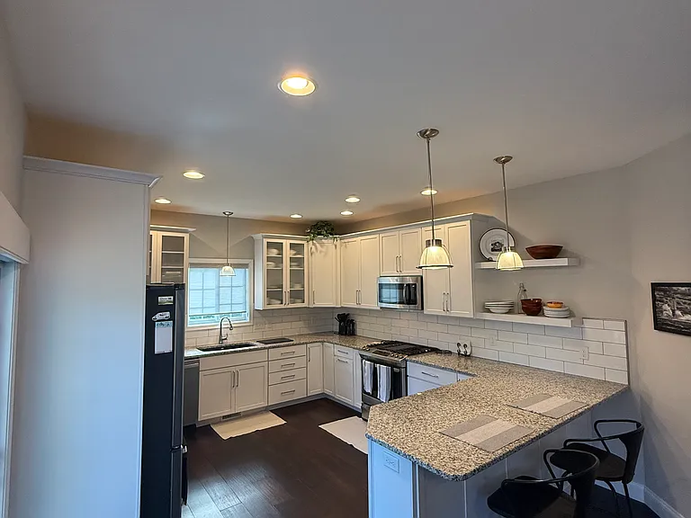 170 Victoria Ln — Photo 28