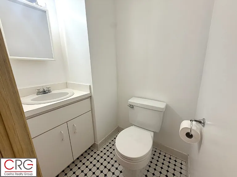 8 Pearl St #3 — Photo 20