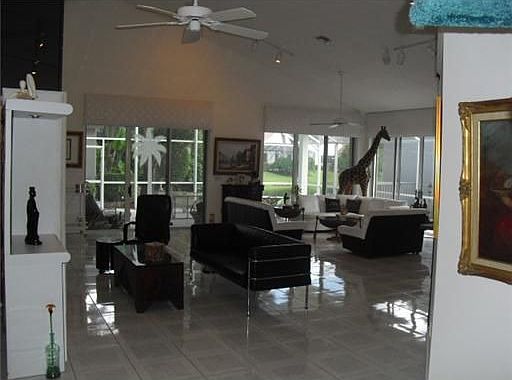 3rd image of 1435 Lacosta Dr W